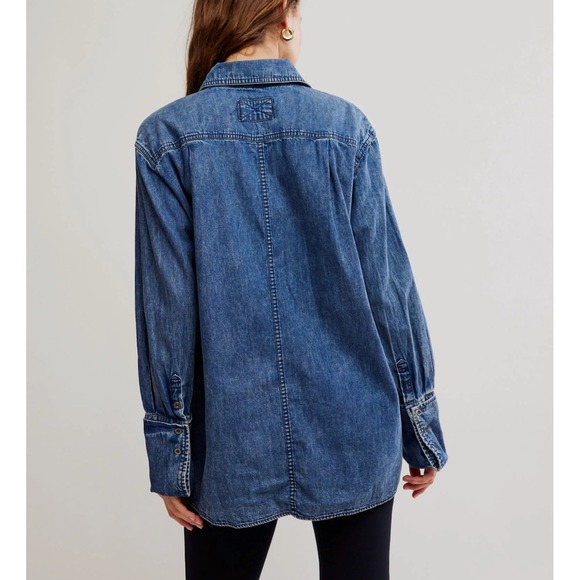Free People We The Free After Hours Denim Top Montauk Wash Size XS NWT Oversized - Picture 3 of 11